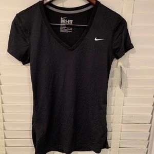 Nike dry fit work out top